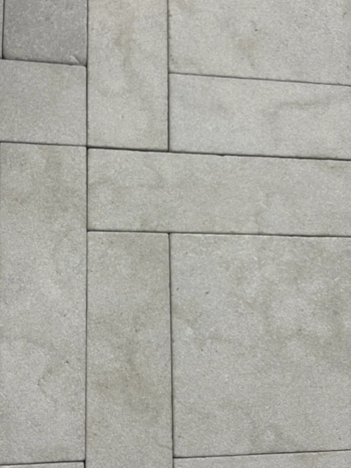 Atlas Gris Château Vieilli — Atlas Gris with Château Vieilli finish, Moroccan natural stone texture