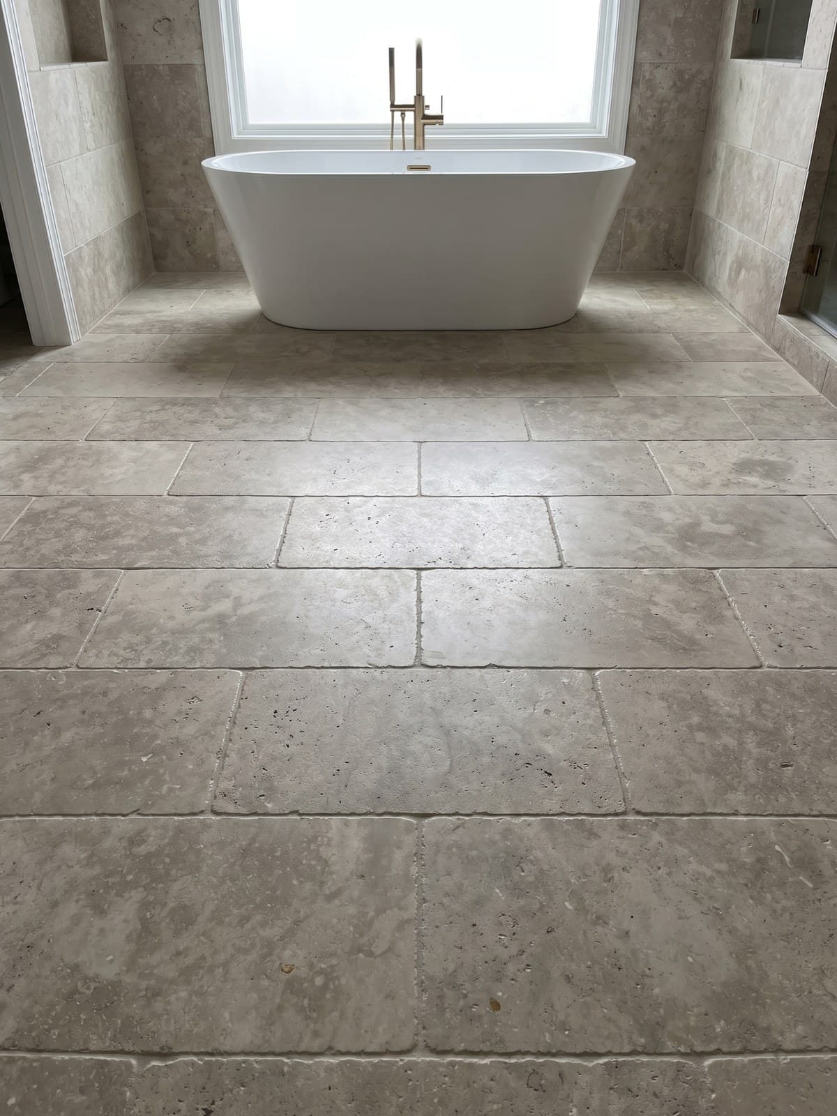 Pebble Beige Poli Mat Vieilli — in context