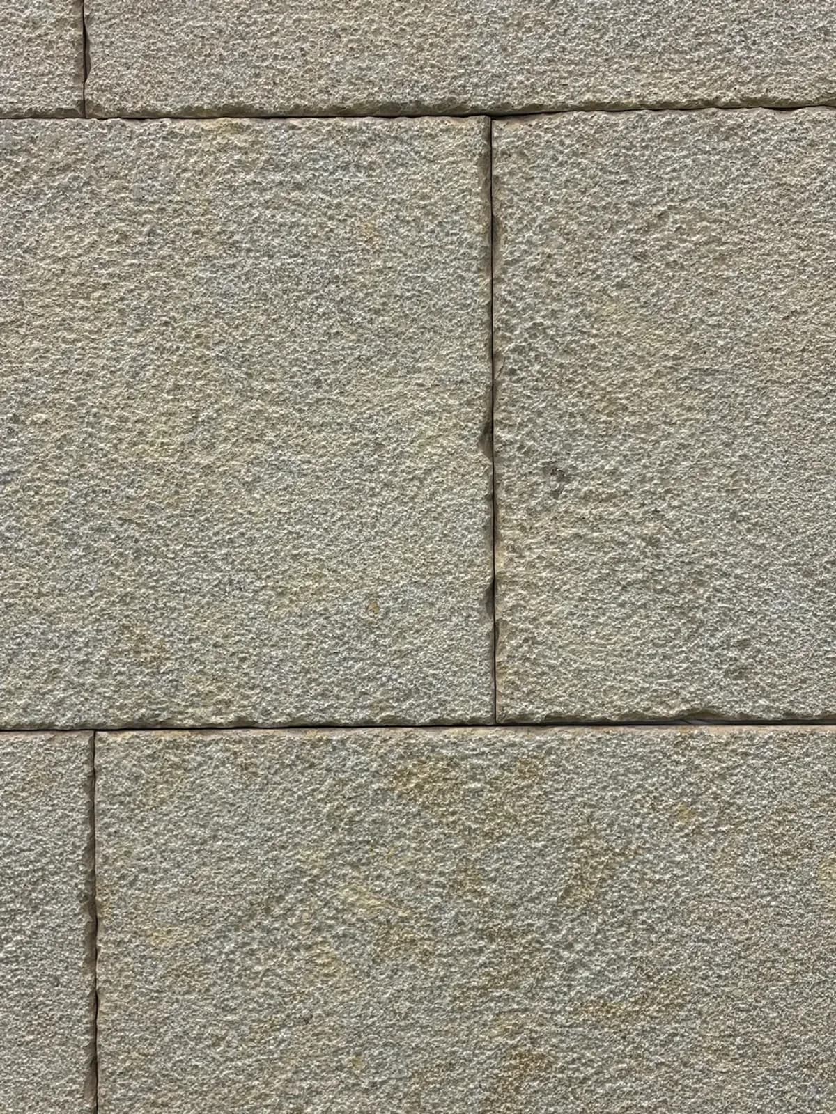 Solara Rustique — in context
